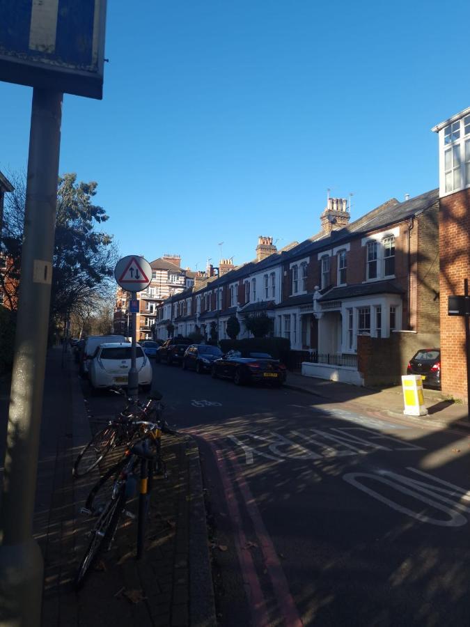 Lovely Newly Refurbished Apartment In Battersea لندن المظهر الخارجي الصورة