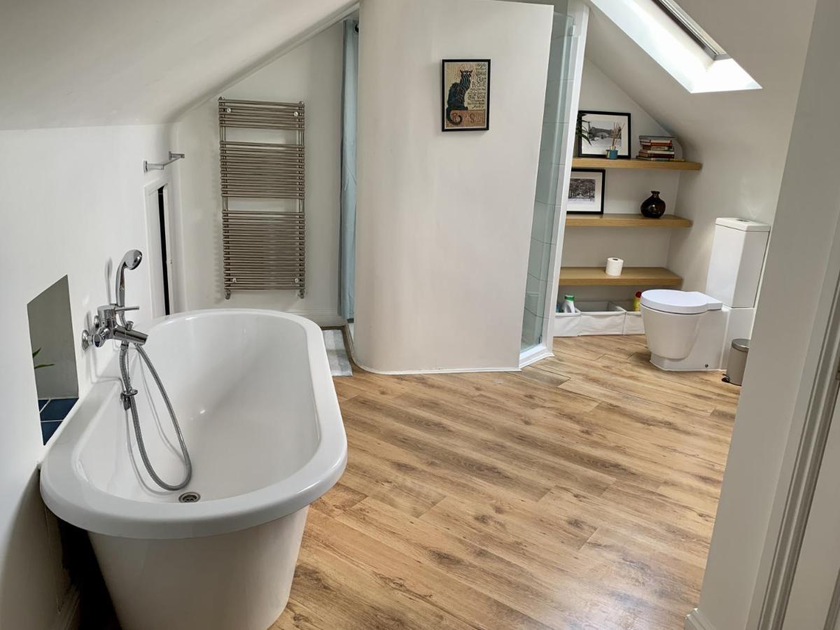Lovely Newly Refurbished Apartment In Battersea لندن المظهر الخارجي الصورة